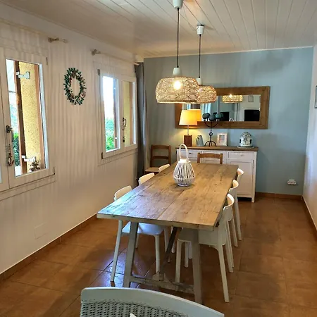 بيت للعطل Casa Feliz Sant Cebrià de Vallalta